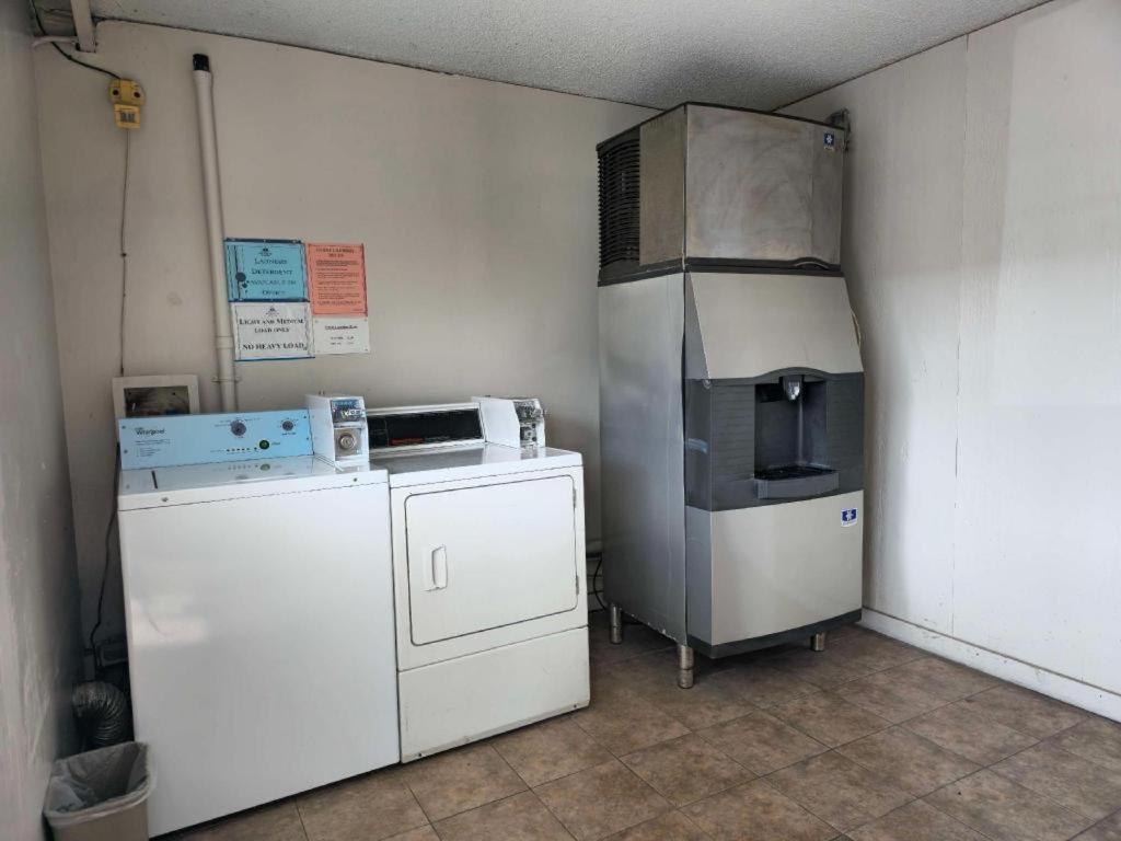 Americas Best Value Inn Elizabethtown Esterno foto
